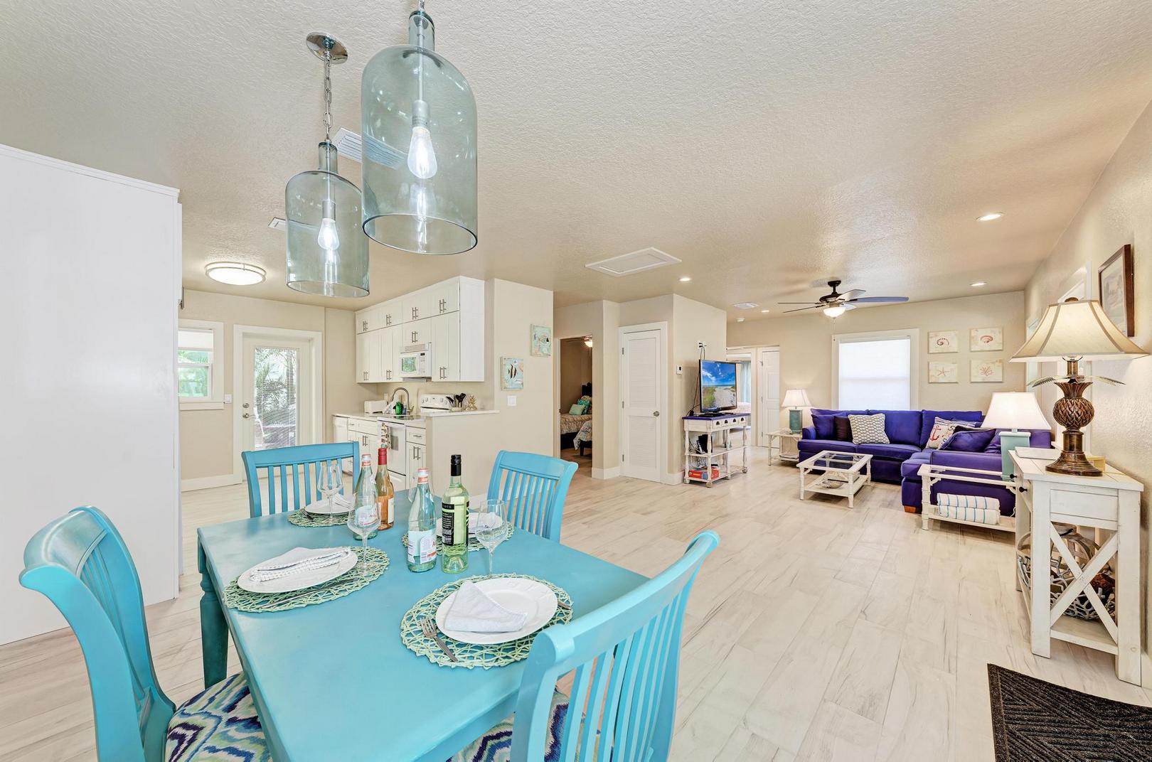 Holmes Beach – 2bed/2bath – Avail. 7/15-7/22 - Image 2